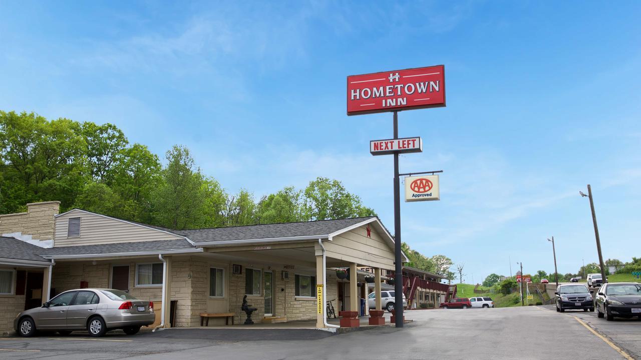 את'נס Hometown Inn מראה חיצוני תמונה